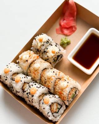 SPICY CHICKEN ROLL